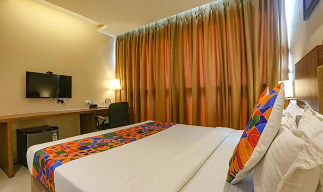 แฟ็บโฮเทล รอยัล อินเตอร์เนชั่นแนล Hotel มุมไบ ภายนอก รูปภาพ