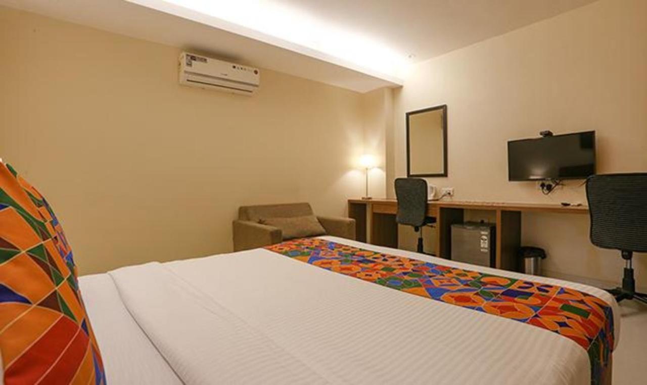 แฟ็บโฮเทล รอยัล อินเตอร์เนชั่นแนล Hotel มุมไบ ภายนอก รูปภาพ