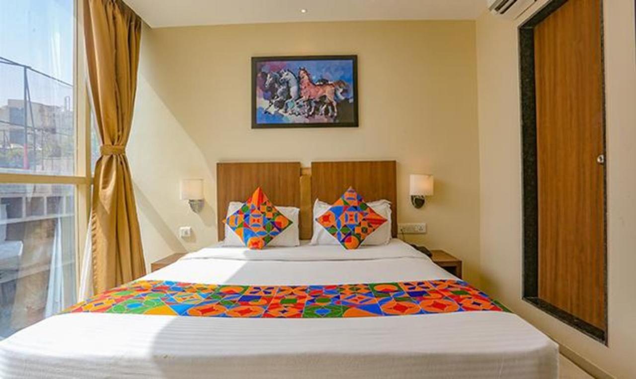 แฟ็บโฮเทล รอยัล อินเตอร์เนชั่นแนล Hotel มุมไบ ภายนอก รูปภาพ
