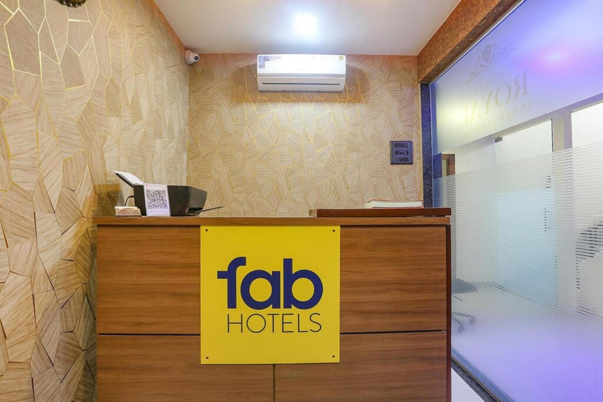 แฟ็บโฮเทล รอยัล อินเตอร์เนชั่นแนล Hotel มุมไบ ภายนอก รูปภาพ